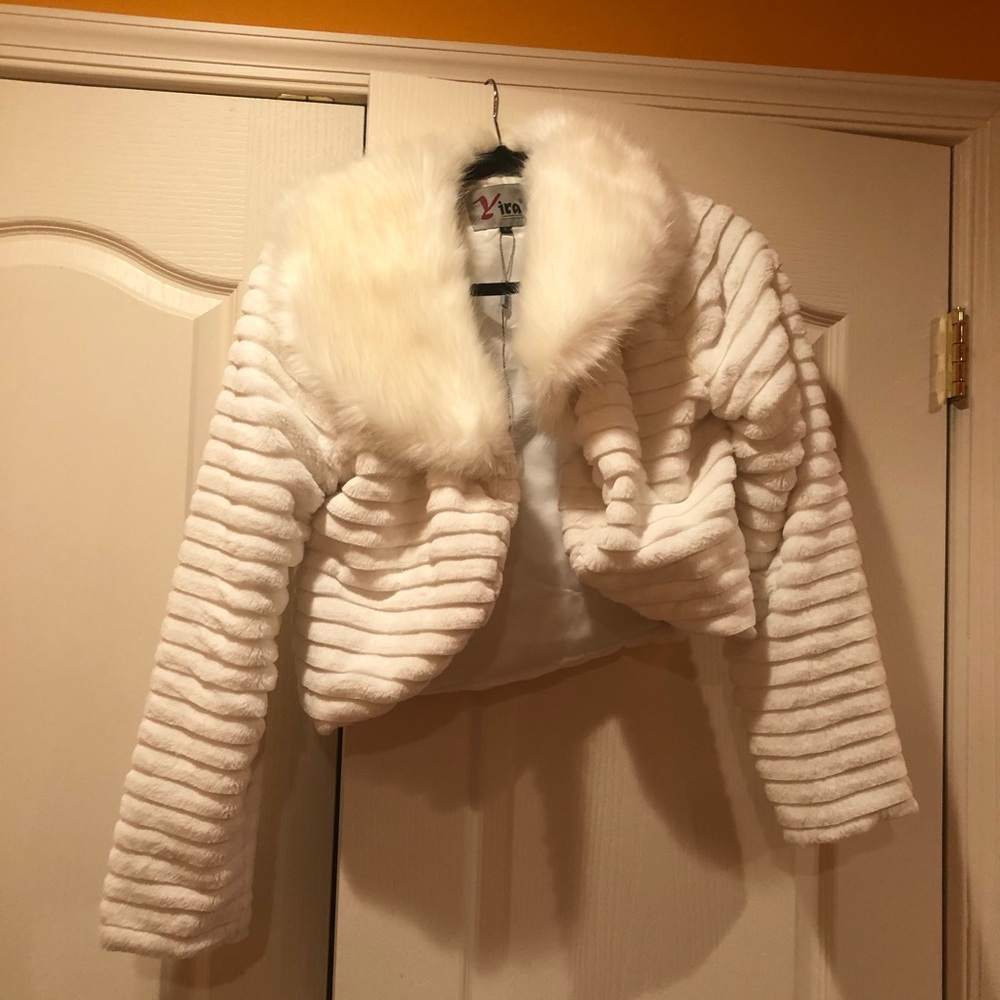 Girls XL Ivory Faux Fur